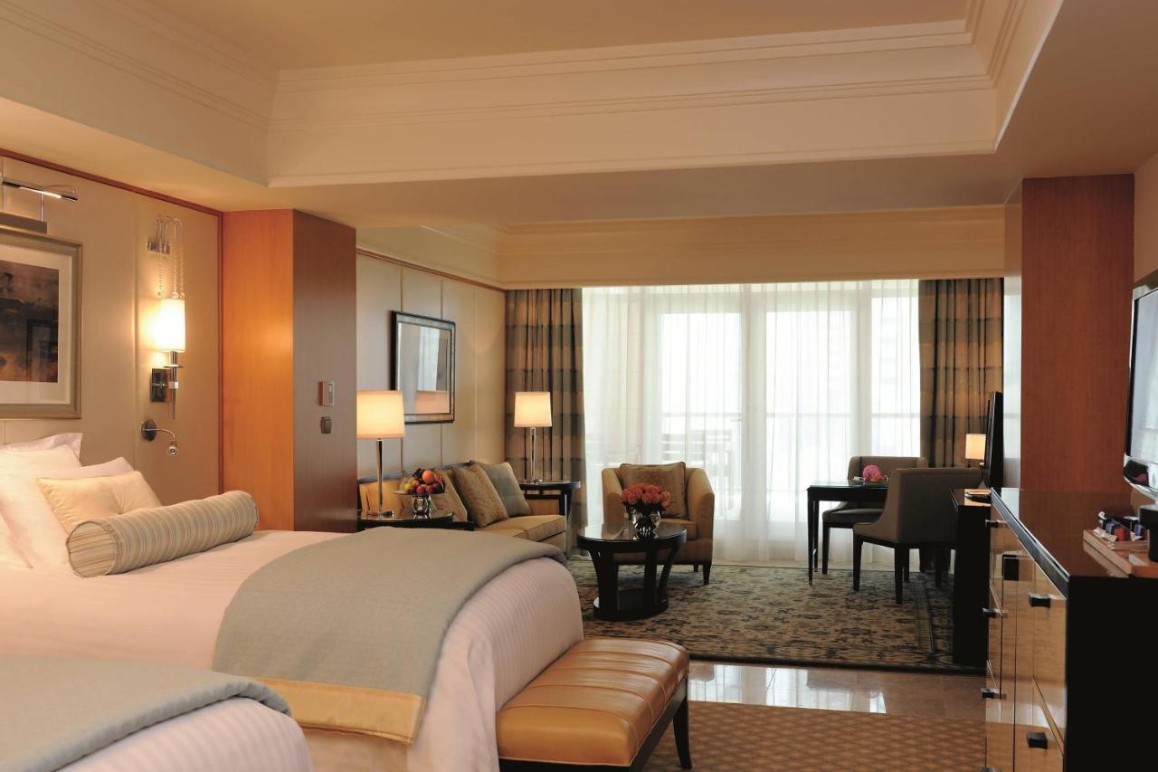 Ritz Carlton Difc Downtown Dubai Hotel Exterior photo