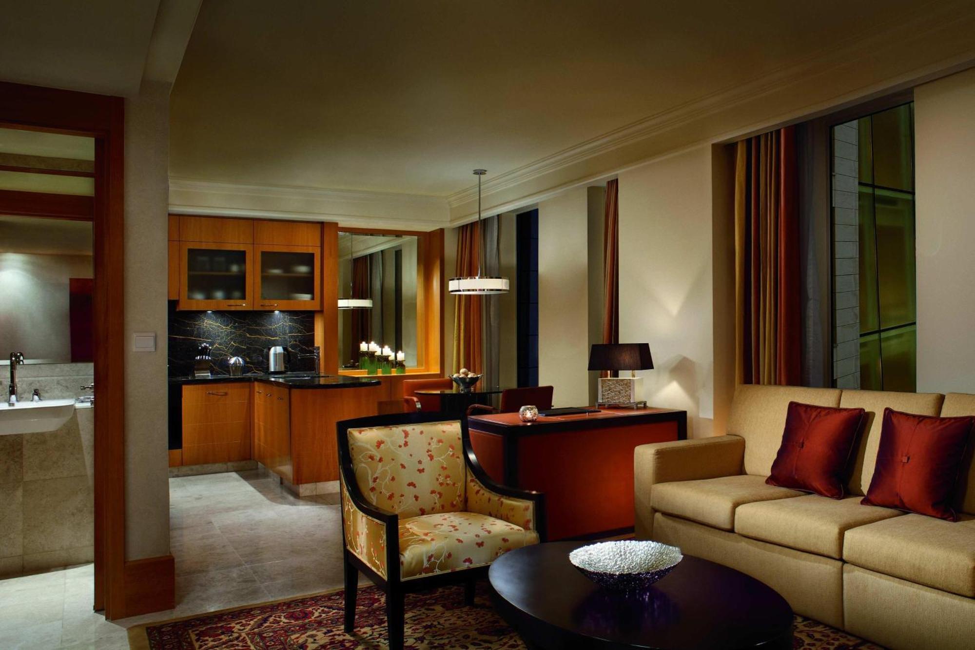 Ritz Carlton Difc Downtown Dubai Hotel Exterior photo